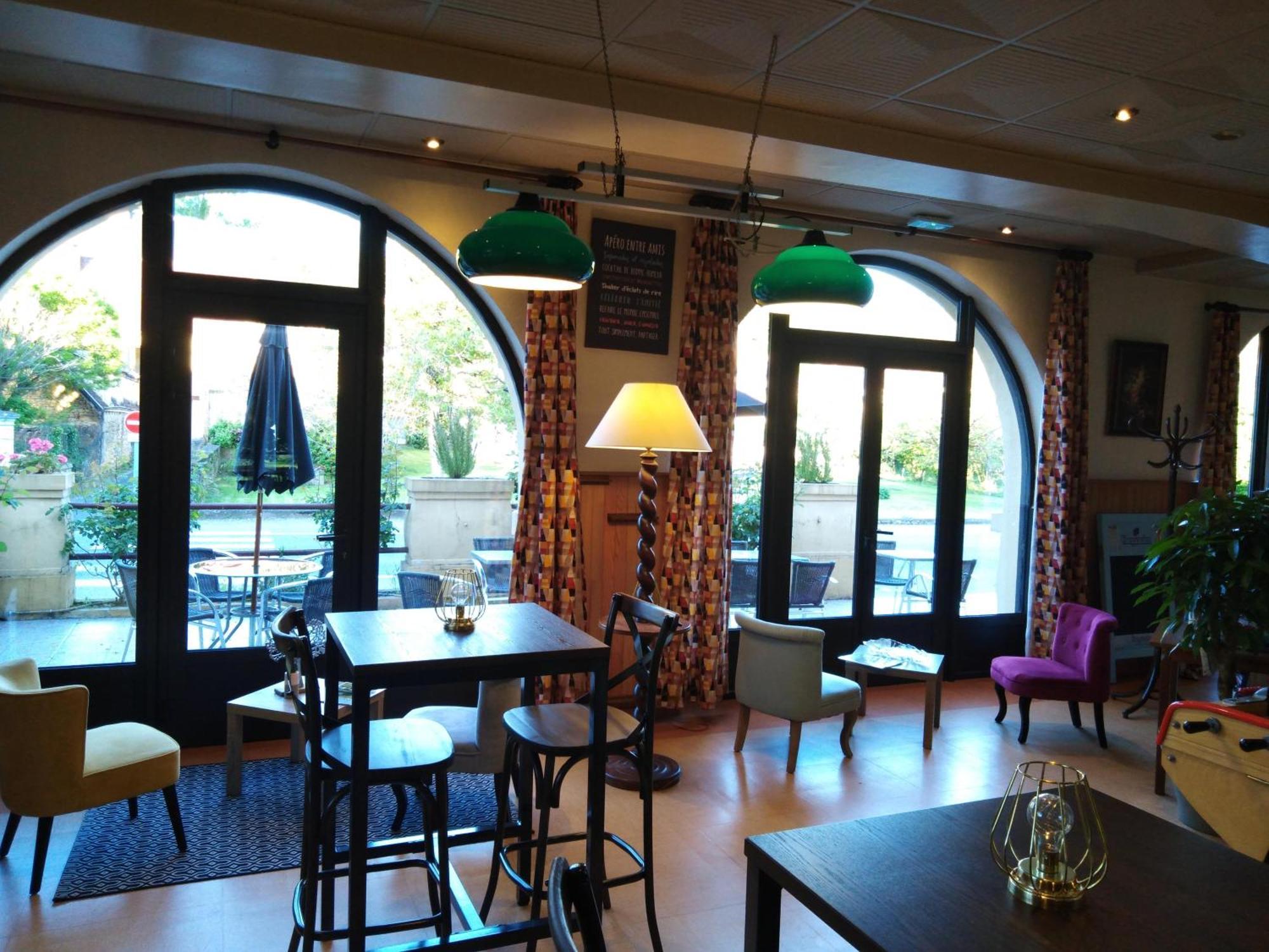 Hotel Du Pont Et Restaurant A Groléjac Exteriör bild