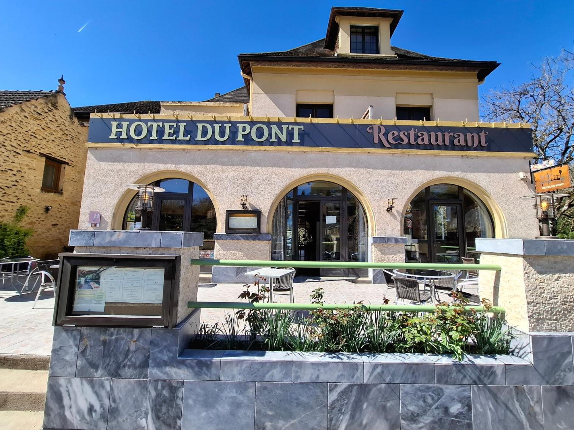 Hotel Du Pont Et Restaurant A Groléjac Exteriör bild